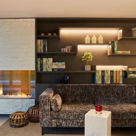Indigo - East Side Gallery Hotel