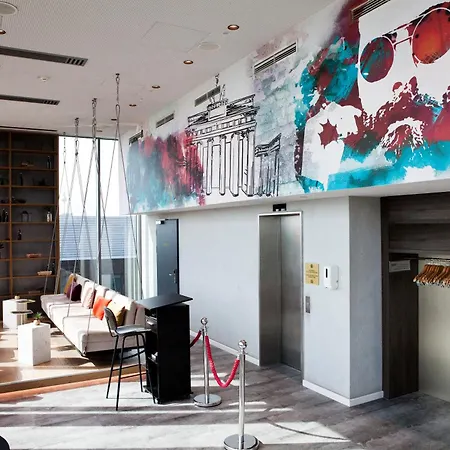 Indigo - East Side Gallery Hotel