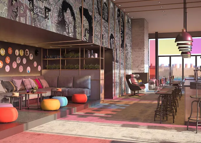 Indigo - East Side Gallery