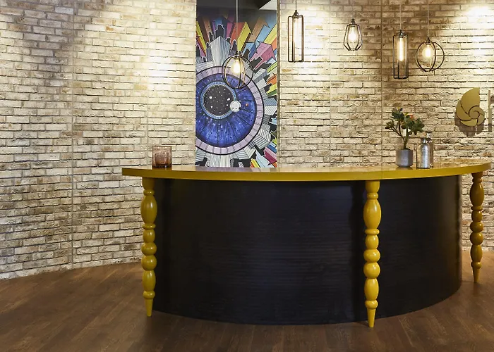 Indigo - East Side Gallery Hotel 4*