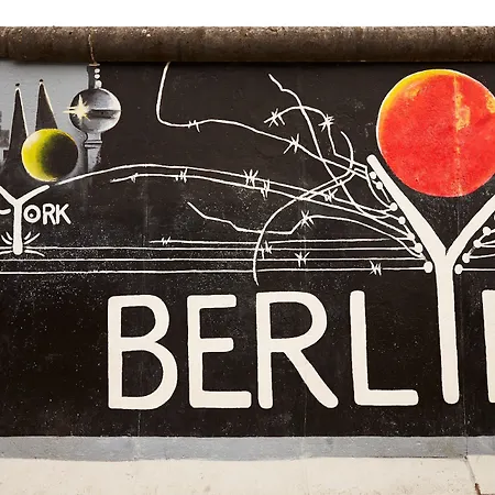 Szálloda Indigo - East Side Gallery