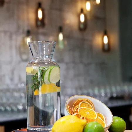 Indigo - East Side Gallery