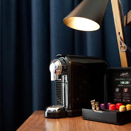 Indigo - East Side Gallery 4* برلين