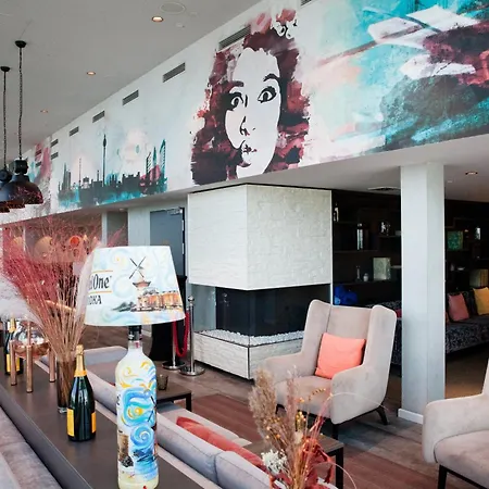Hotell Indigo - East Side Gallery