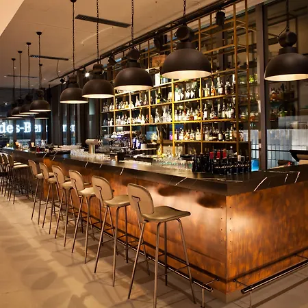 Indigo - East Side Gallery 4*