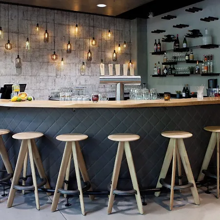 Indigo - East Side Gallery