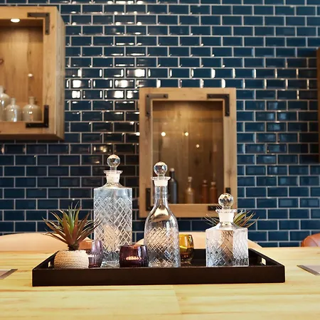 Indigo - East Side Gallery Hotel