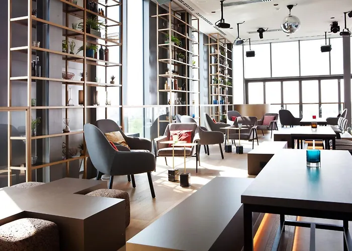 Indigo - East Side Gallery