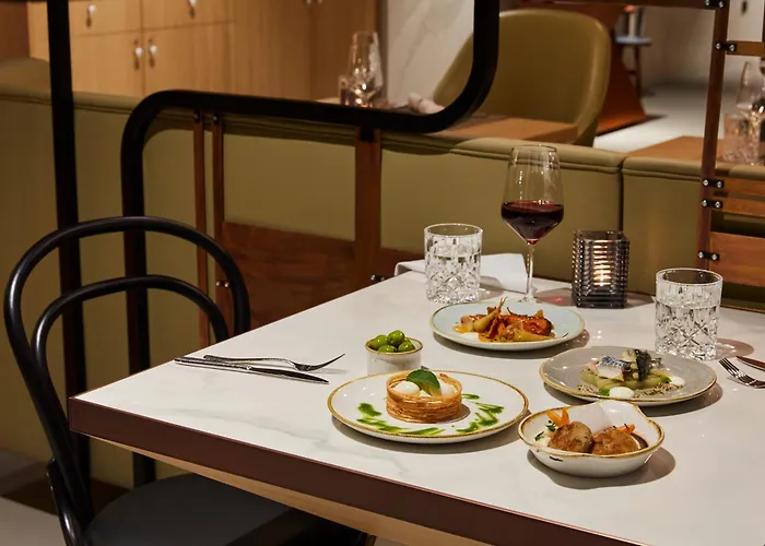 Indigo - East Side Gallery 4* Berlin