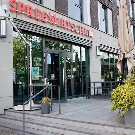 Indigo - East Side Gallery 4*