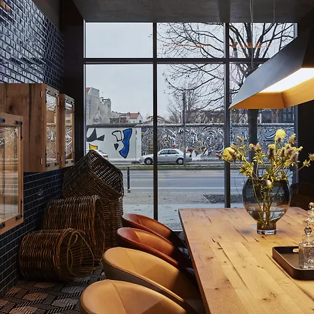 Indigo - East Side Gallery Отель Берлин