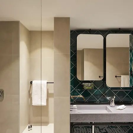 Indigo - East Side Gallery