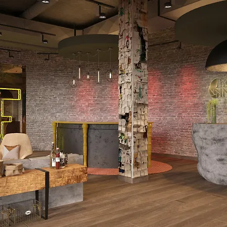 Indigo - East Side Gallery