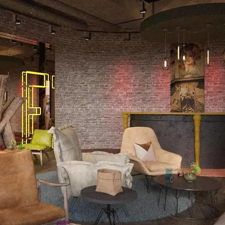 Отель Indigo - East Side Gallery Берлин