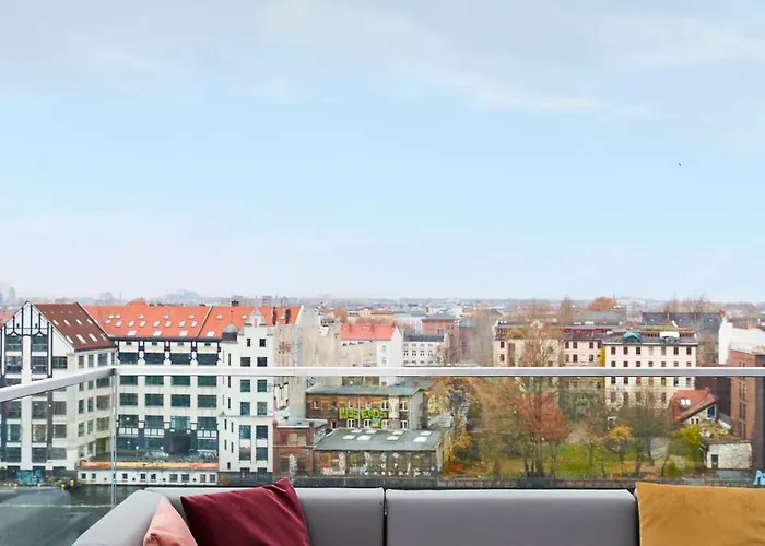 Indigo - East Side Gallery برلين